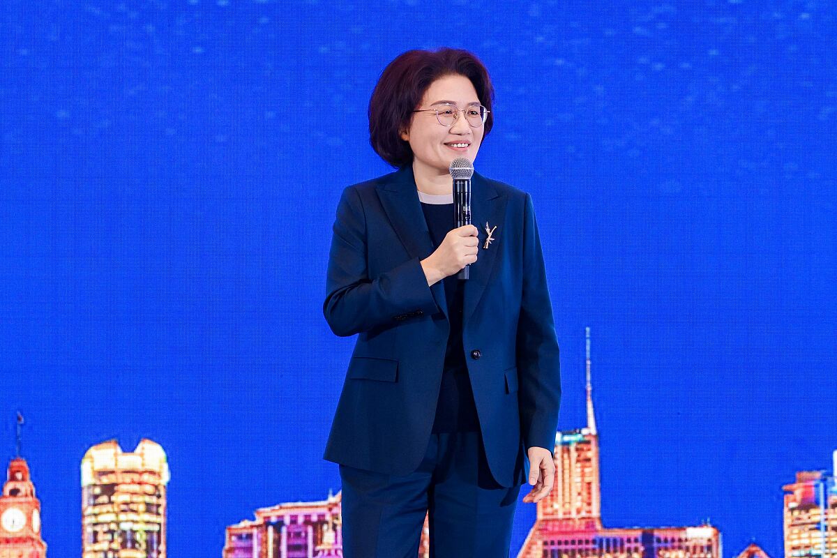 He Tingbo von Huawei bei ihrer Präsentation